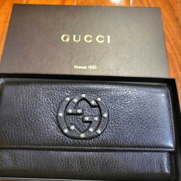 100% Authentic GUCCI CHOCOLATE WALLET - Picture 1 of 5